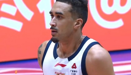 stake-广东9分领先吉林！徐杰进攻打疯了，奎因轰21+4，萨姆纳神奇三分